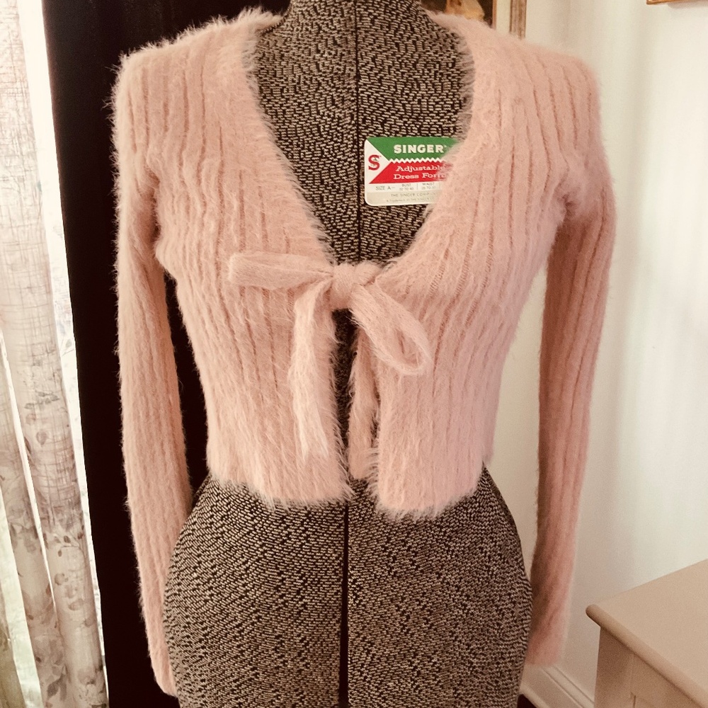 Arizona Jean fuzzy pastel pink cardigan